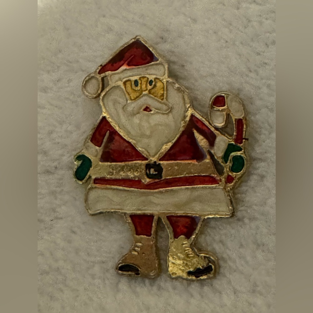 #1051 - Two Hands Brand Santa Enamel & Gold-tone Holiday Christmas Brooch Pin